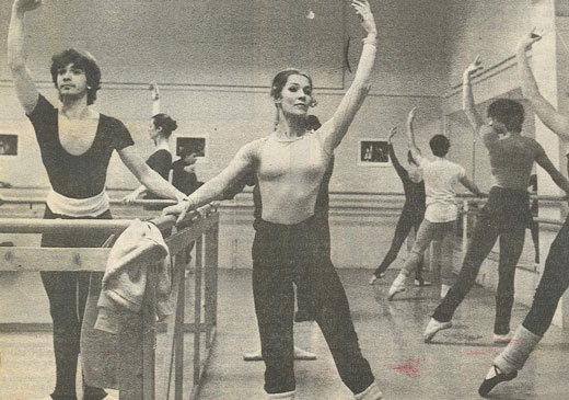 Bilde: Fra Guri Pahle Glad. Dansearkivet: Faksimile fra ukjent avis (1980)