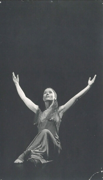 Liv Bjørgum. Foto fra Dansearkivet. Fotograf Per Nybø. Fra Kontranatt, Fri Ballett juni 1976.