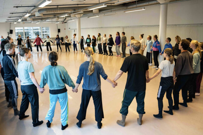 PRODA. Foto: Workshop med Mia Habib under Åpen prøvedans 2023, Elin Osjord.