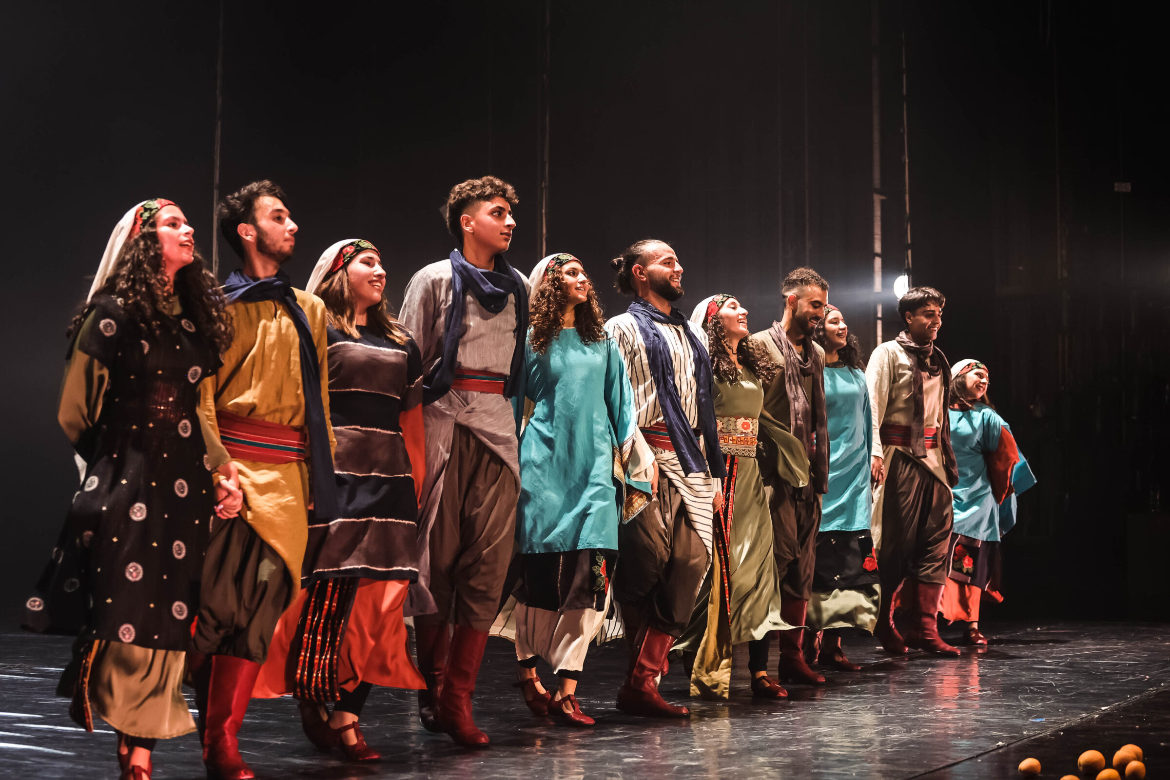 Taraweed Deir Al-Balah 2 - Sareyyet Ramallah Folklore Dance Company. Foto: Arine Rinawi.